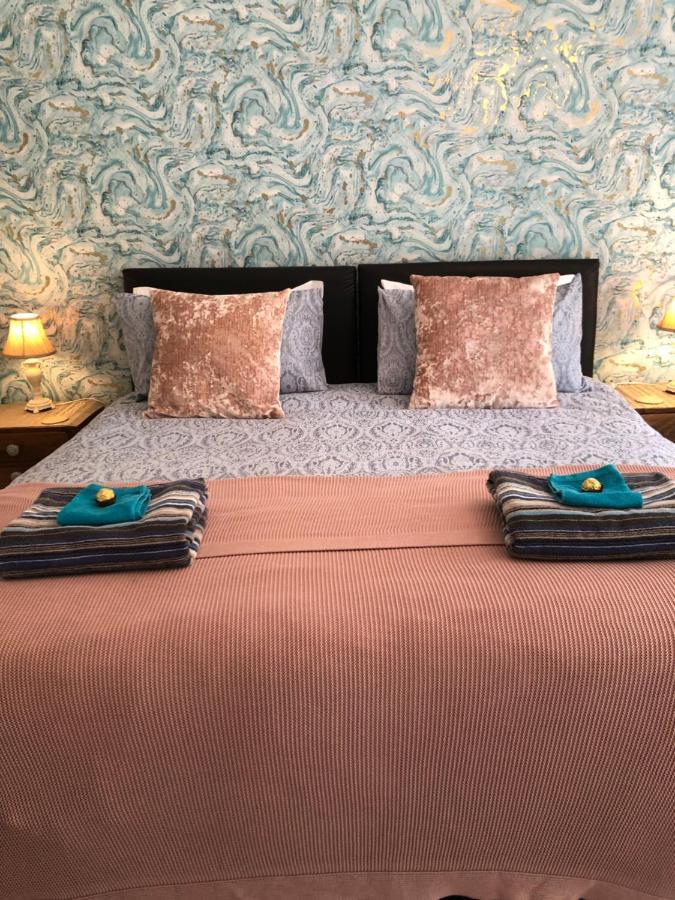 Little Treasure With Up To 25 Percent Off Ferry Apartment *