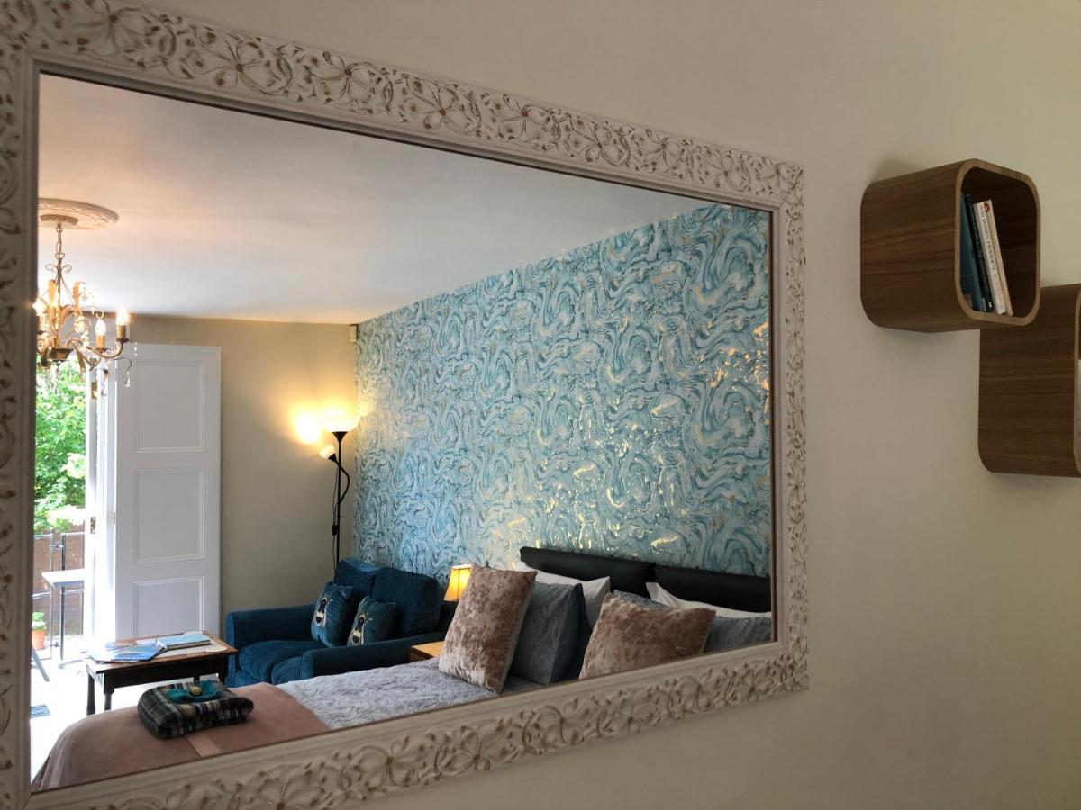 Little Treasure With Up To 25 Percent Off Ferry Apartment